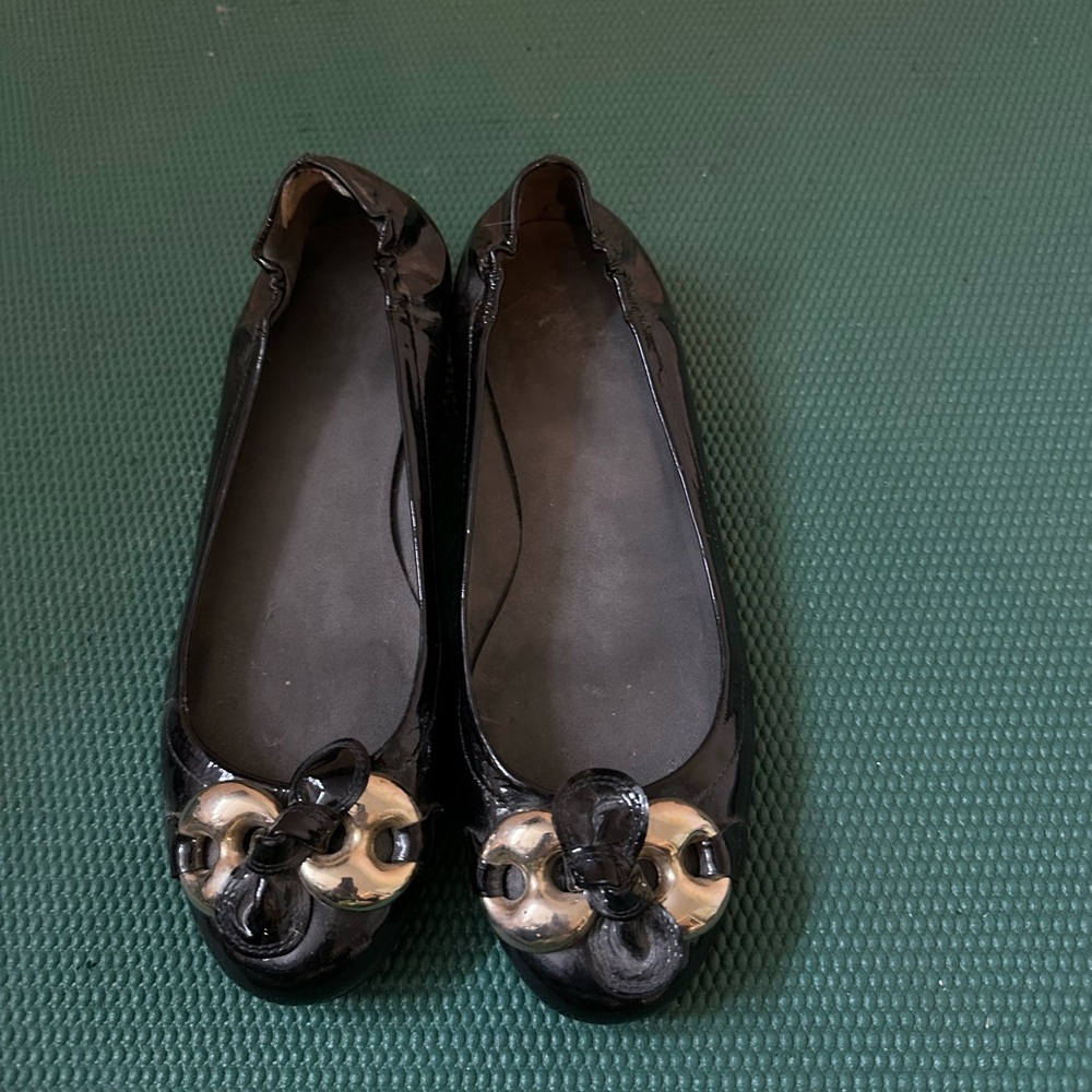 Stuart Weitzman Black and Gold Flats Loafers